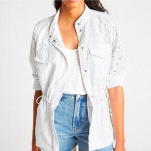 Gap eyelet jacket Nwt